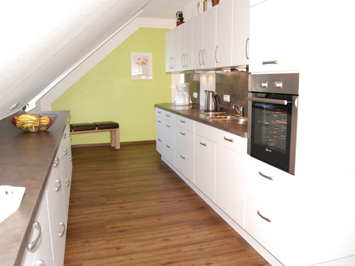 ferienwohnung ferienhof fuhrenberg, heiligenhafen frau Küche Mit Waschmaschine Und Spülmaschine ~ ferienwohnung ferienhof fuhrenberg, heiligenhafen frau