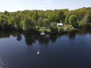 Holiday house Hus Lammen right on the lake - Lammhult - image1