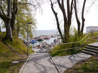 Fussweg zum Hafen