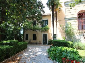 Schloss Luxuriöses Ferienhaus in Romano D'ezzelino mit Garten - Lusiana - image1