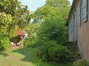 Ferienhaus in Campagne mit Pool und Grill