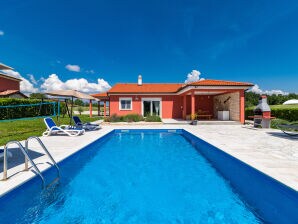 Villa Moderne villa op het platteland 6+2