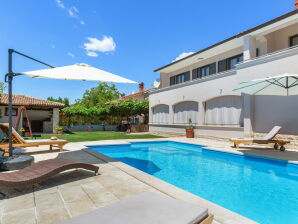 Villa Leona (5 + 0)