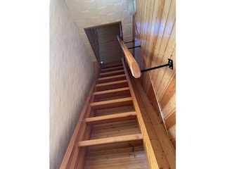 die Treppe zum Schlafboden