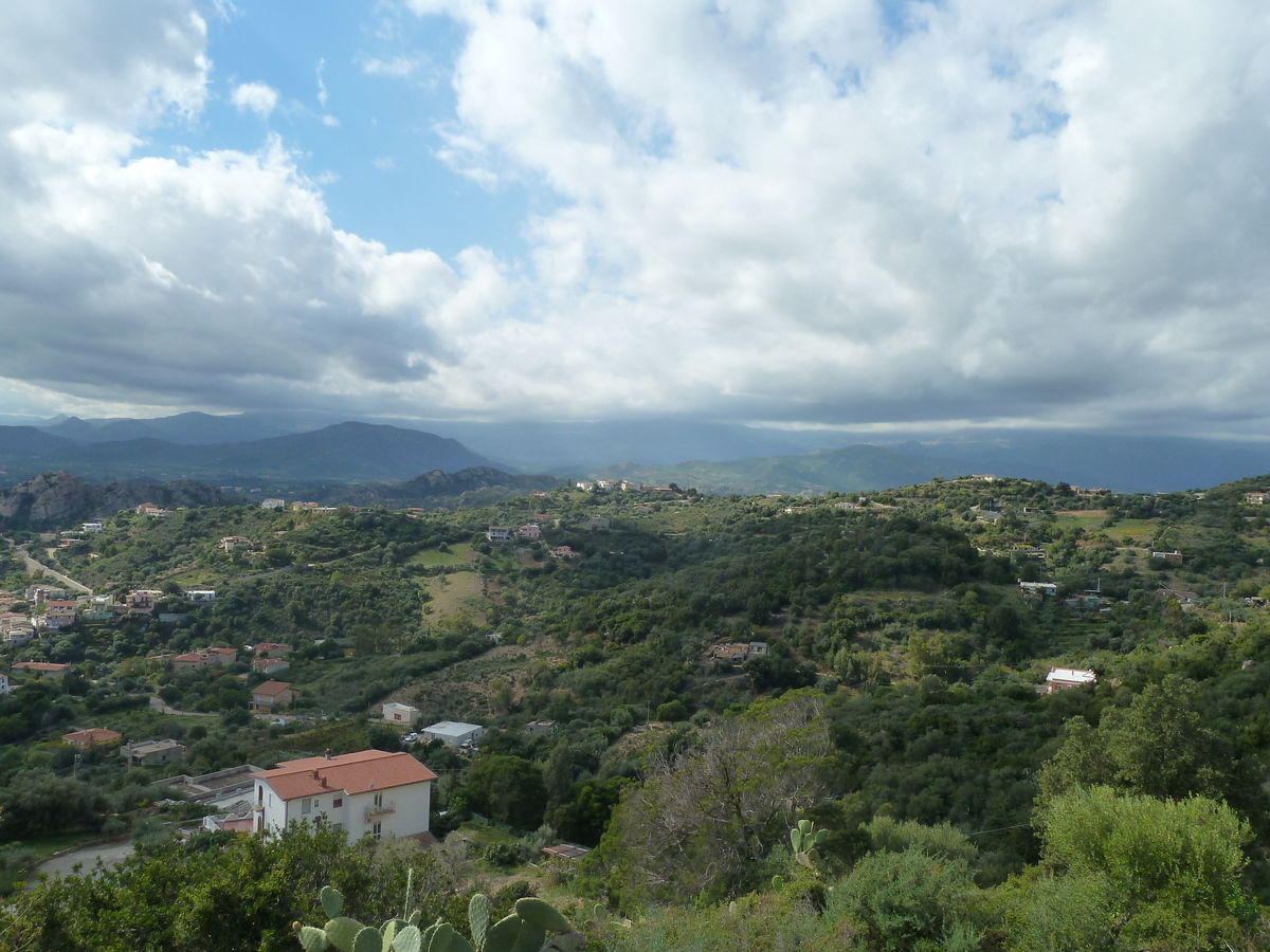 Wundervoller Blick in die herrliche Berglandschaft