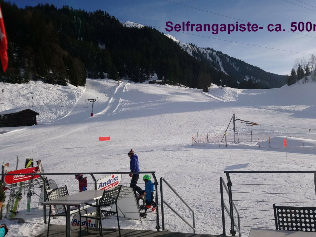 Selfrangapiste- ca. 300 m entfernt