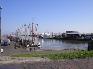 Außenhafen, Zugang zur Nordsee, Fährhafen.