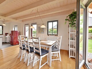 Küche und Essbereich