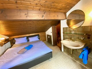 Schlafzimmer 3