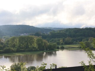 Nur bei Hochwasser: Haus mit Seeblick