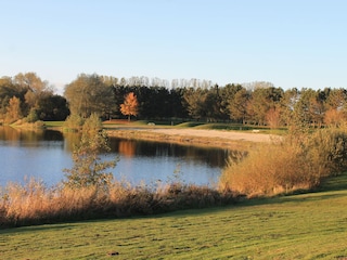 naheliegender Badesee: Jümmesee