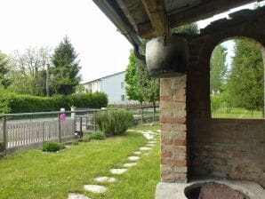 Modernes Ferienhaus in Green Montello mit Garten - Caerano di San Marco - image1