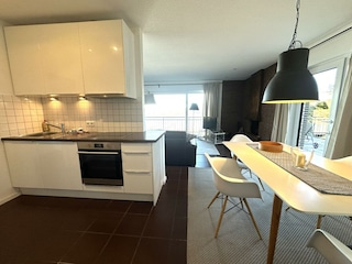 Küchen- und Essbereich