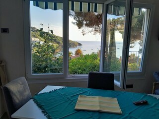 Wohnzimmer mit Meerblick