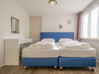 2. Schlafzimmer Doppelbett