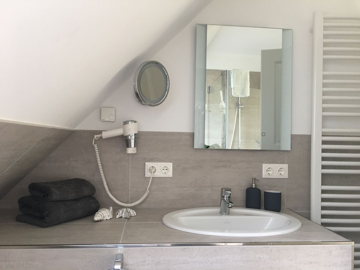 Ferienwohnung Dünenmeer Familie Brauer, Fischland-Darß-Zingst - Herr