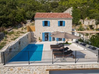 Ferienhaus Kaliope mit Pool