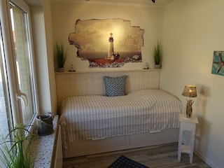 Schlafzimmer mit Einzel-Ausziehbett