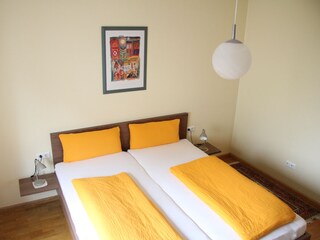 Schlafzimmer 2 mit Doppelbett
