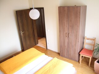 Schlafzimmer 2 mit Doppelbett