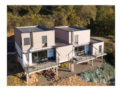 Holiday house - No title -