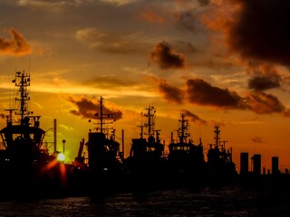 Abend an der Schlepper Pier