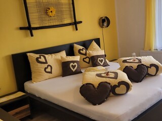 Schlafzimmer Ostseite mit Balkon