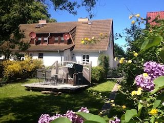 Gartenbereich Ferienwohnung"Basti"