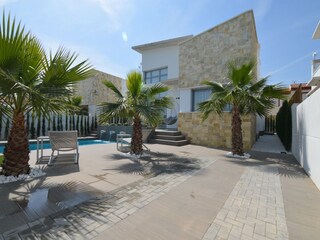 Villa Rojales Buitenaudio-opname 1