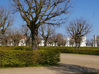 Besuchen Sie die weiße Stadt Putbus