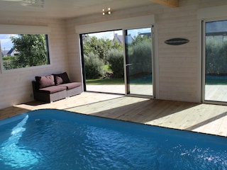 offenes POOL Haus zum Garten + Jacuzzi + Wohnbereich