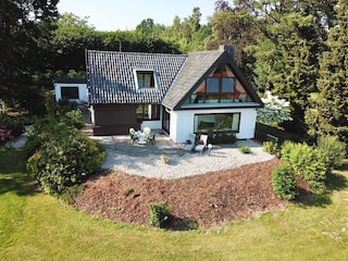 Haus mit großem Garten
