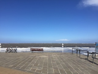 Blick vom Surfcafe