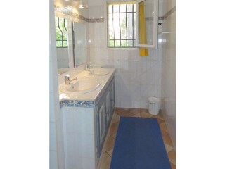 Vakantiehuis La Croix-Valmer Badkamer 22
