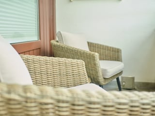 Ihre Loggia zum Relaxen - mit Verglasung (zu öffnen)