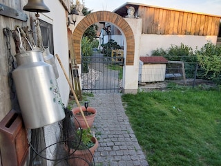 steiniger Weg zum Zwergenhaus