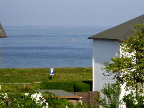 Ferienwohnung mit Meerblick und Balkon