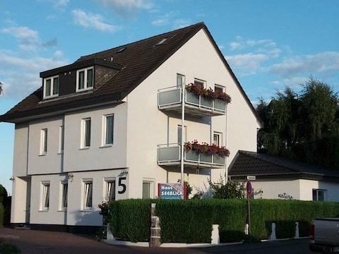 Ferienwohnung Ahoi mit Garten
