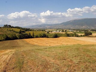 Holiday house Trevi Environment 14