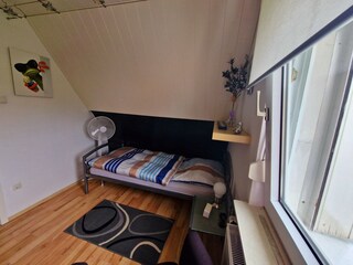 Schlafzimmer 2