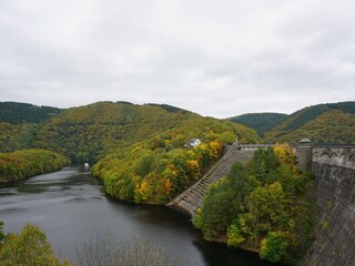 Urfstaumauer am Obersee