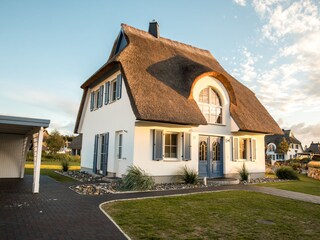 Carport mit Fahrradschuppen
