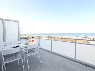 großer Balkon