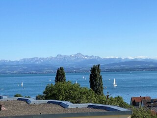 Herrlich ist der Blick vom Balkon Richtung Süden