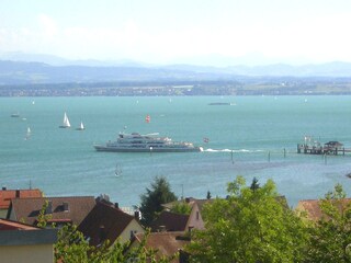 Blick vom Balkon zur Schiffslandestelle