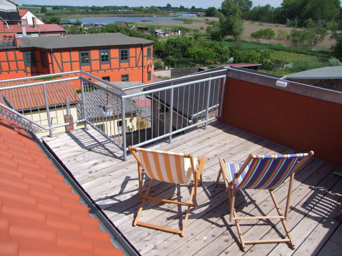 Exklusive Dachterrasse mit Seeblick