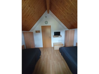 Kinderzimmer mit TV