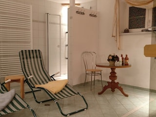 Sauna jeweils von einer Ferienwohnung nutzbar