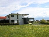 Haus Außenansicht mit Blick auf den See