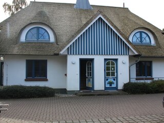 Vorderansicht (Haus mit 4 FeWos)